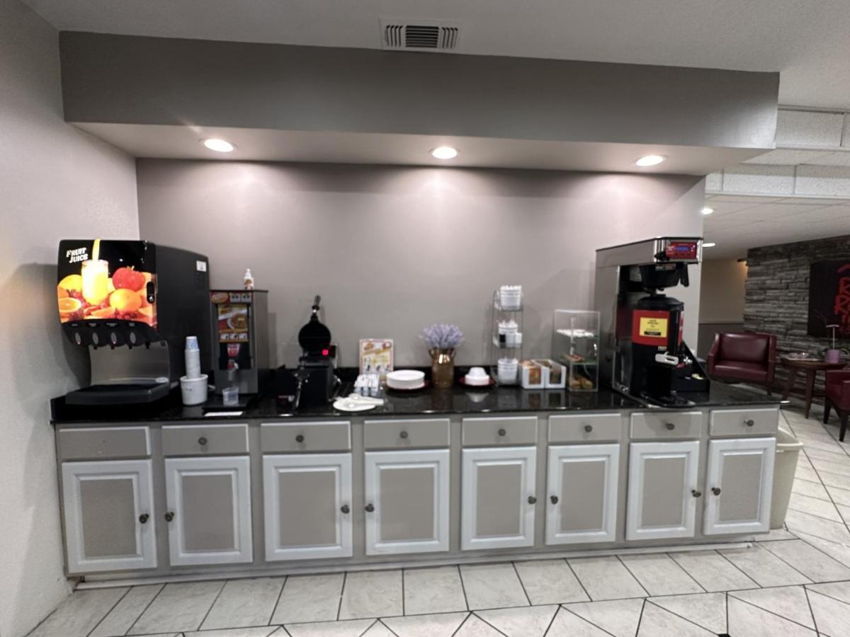 Red Roof Inn & Suites Biloxi - Ocean Springs Ngoại thất bức ảnh