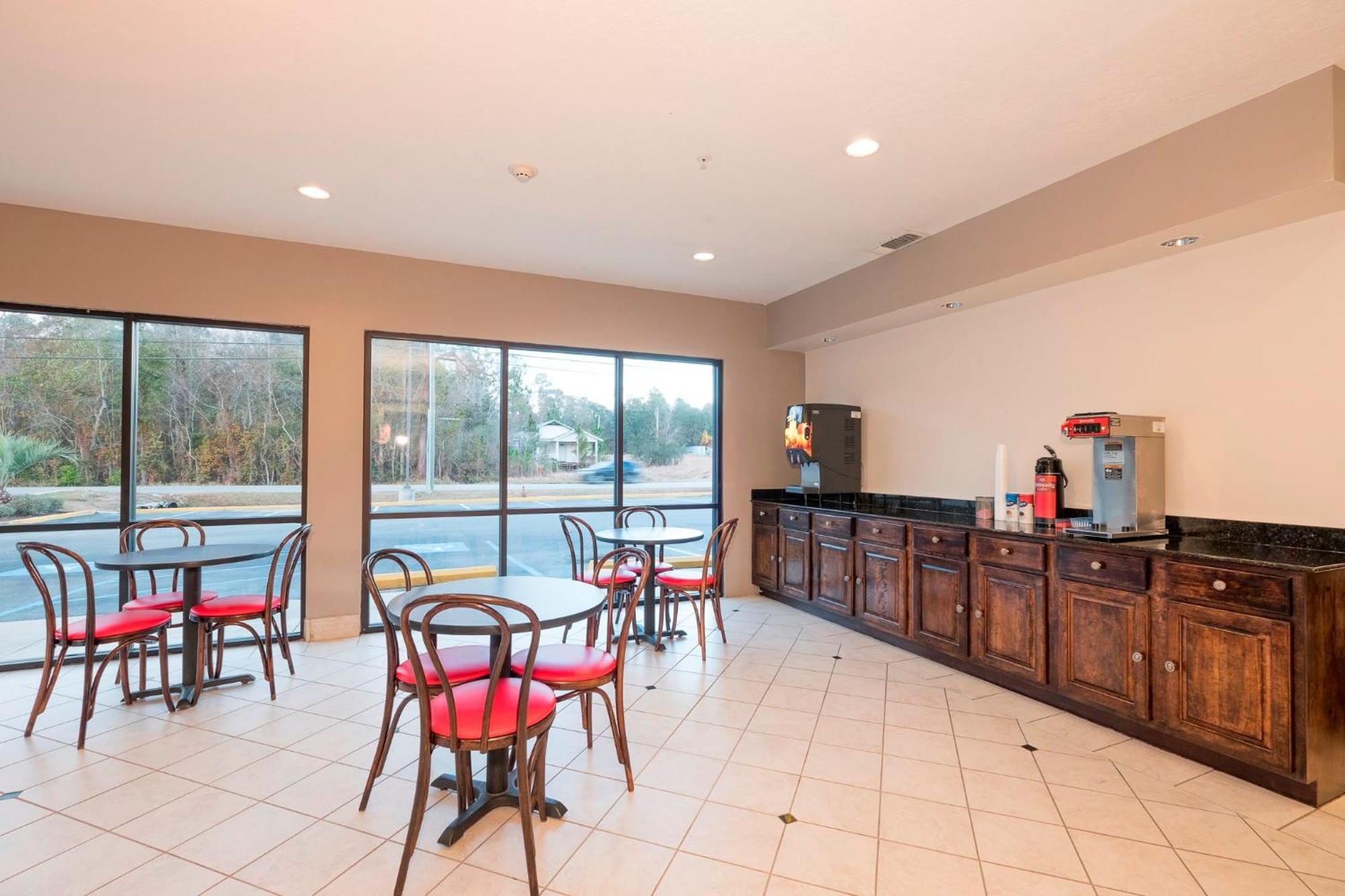 Red Roof Inn & Suites Biloxi - Ocean Springs Ngoại thất bức ảnh