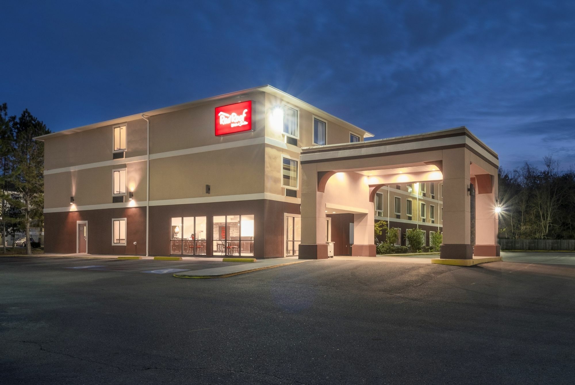 Red Roof Inn & Suites Biloxi - Ocean Springs Ngoại thất bức ảnh