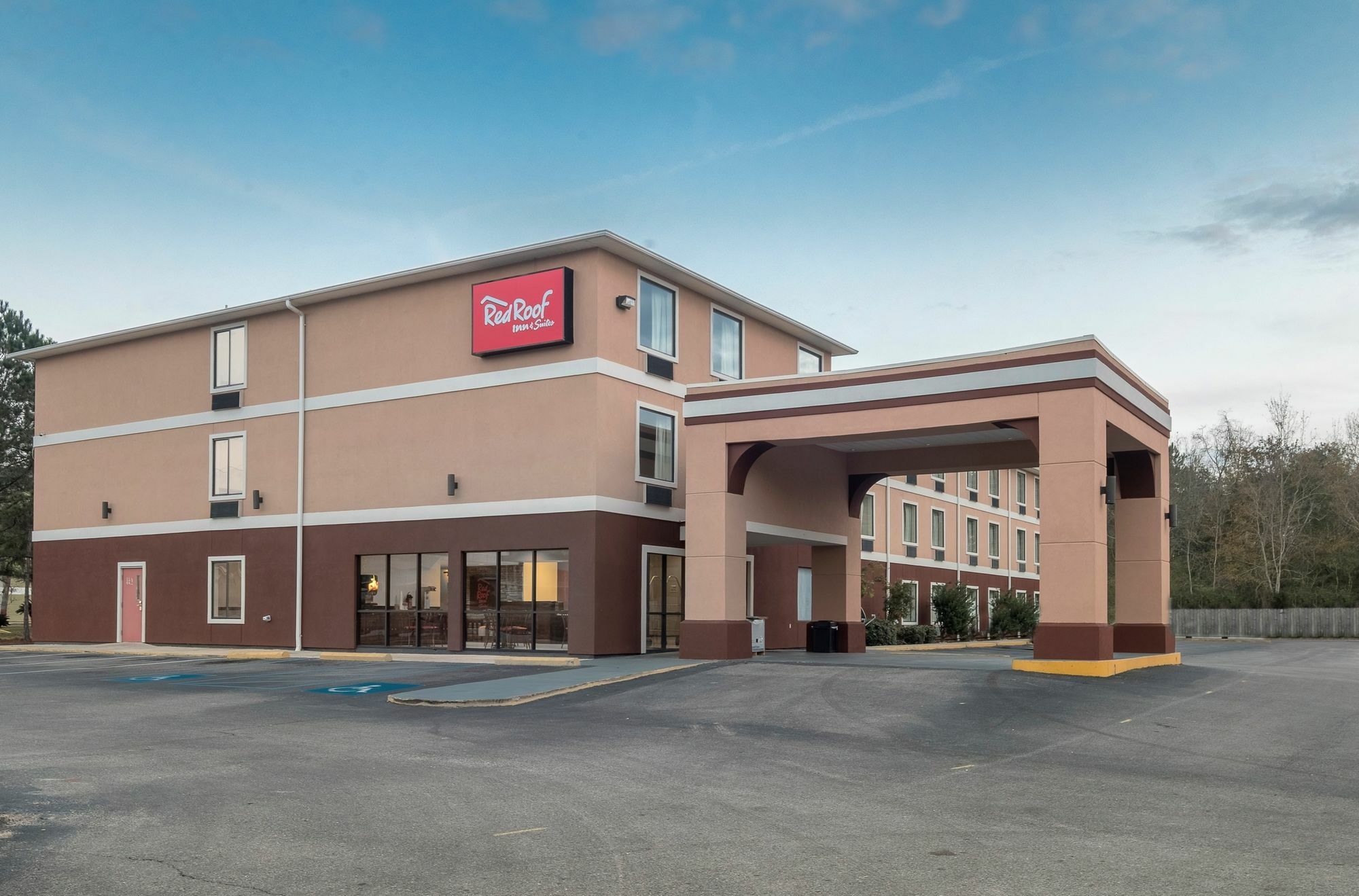 Red Roof Inn & Suites Biloxi - Ocean Springs Ngoại thất bức ảnh